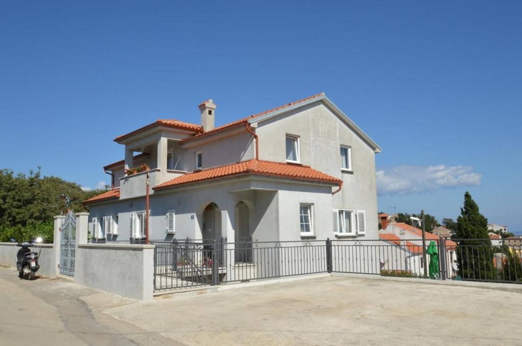 Apartments Mali Losinj Exterior photo