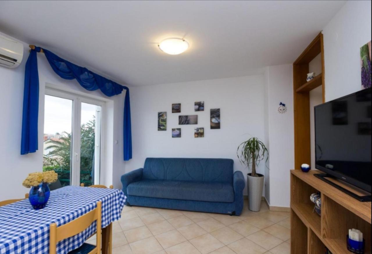 Apartments Mali Losinj Exterior photo