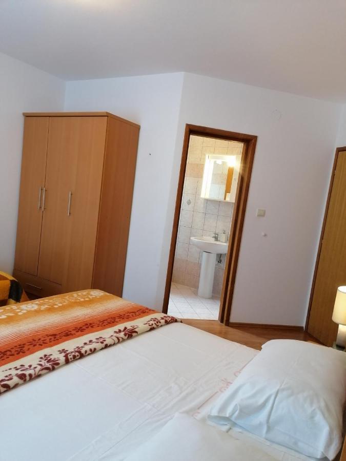 Apartments Mali Losinj Exterior photo