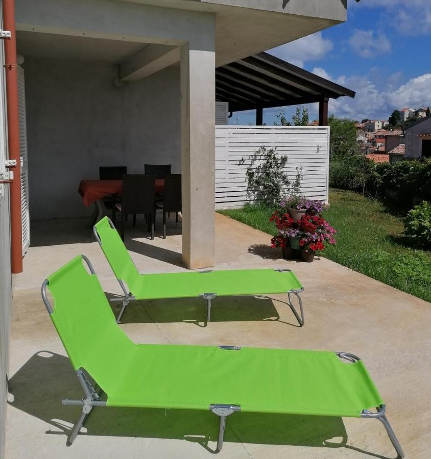 Apartments Mali Losinj Exterior photo